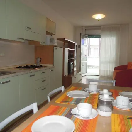 Wonderful With Balcony Close To The - By Beahost Lejlighed